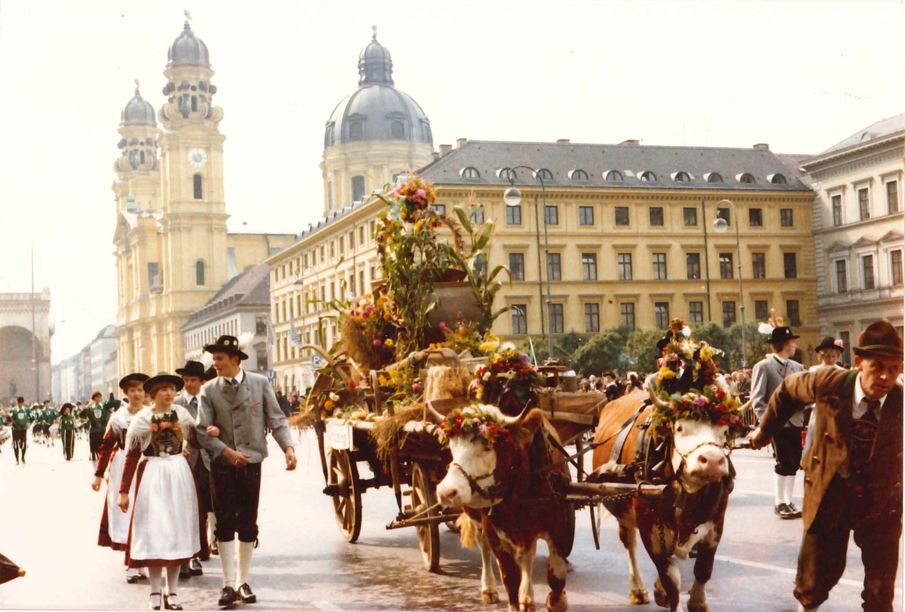 Oktoberfestzug1977